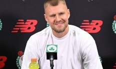 开云体育下载-凯尔特人不敌篮网，泰特姆空砍难救主