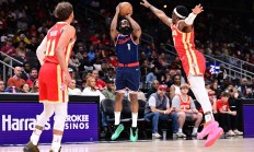 开云APP-火箭完胜马刺！哈登分助球队掀翻对手