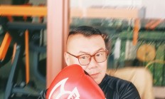 开云体育下载-关于拳拳到肉：拳击比赛中的血战情怀的信息