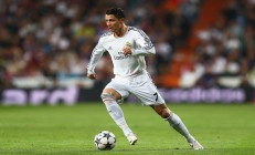 开云官网-跨越半场的孤注一掷—C罗替补席上见证葡萄牙幽灵球员击碎中国队的铁血防线