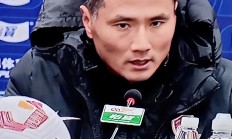 开云体育官方网站-青岛队临阵换将，新队员迅速融入球队氛围