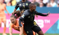 开云体育平台APP-荷兰足球队在国际比赛中表现亮眼