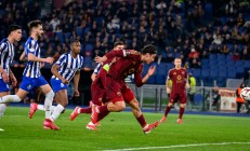 开云体育app-罗马客场备战受阻，球队面临挑战