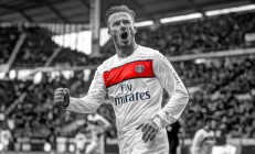 开云APP-梅赛德斯觉醒VS褪色黑马，佩雷兹的双重奏如何奏响银箭高光？