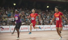 开云体育官网-热血时刻：田径选手再战赛场，驰骋瞬间的简单介绍