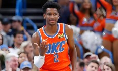 开云APP-防守体系调整，球队稳扎稳打迎接挑战