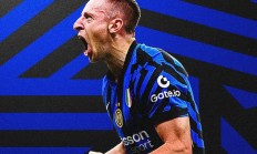 开云体育下载-关于雷纳迪尼奥梅开二度助米兰取胜的信息