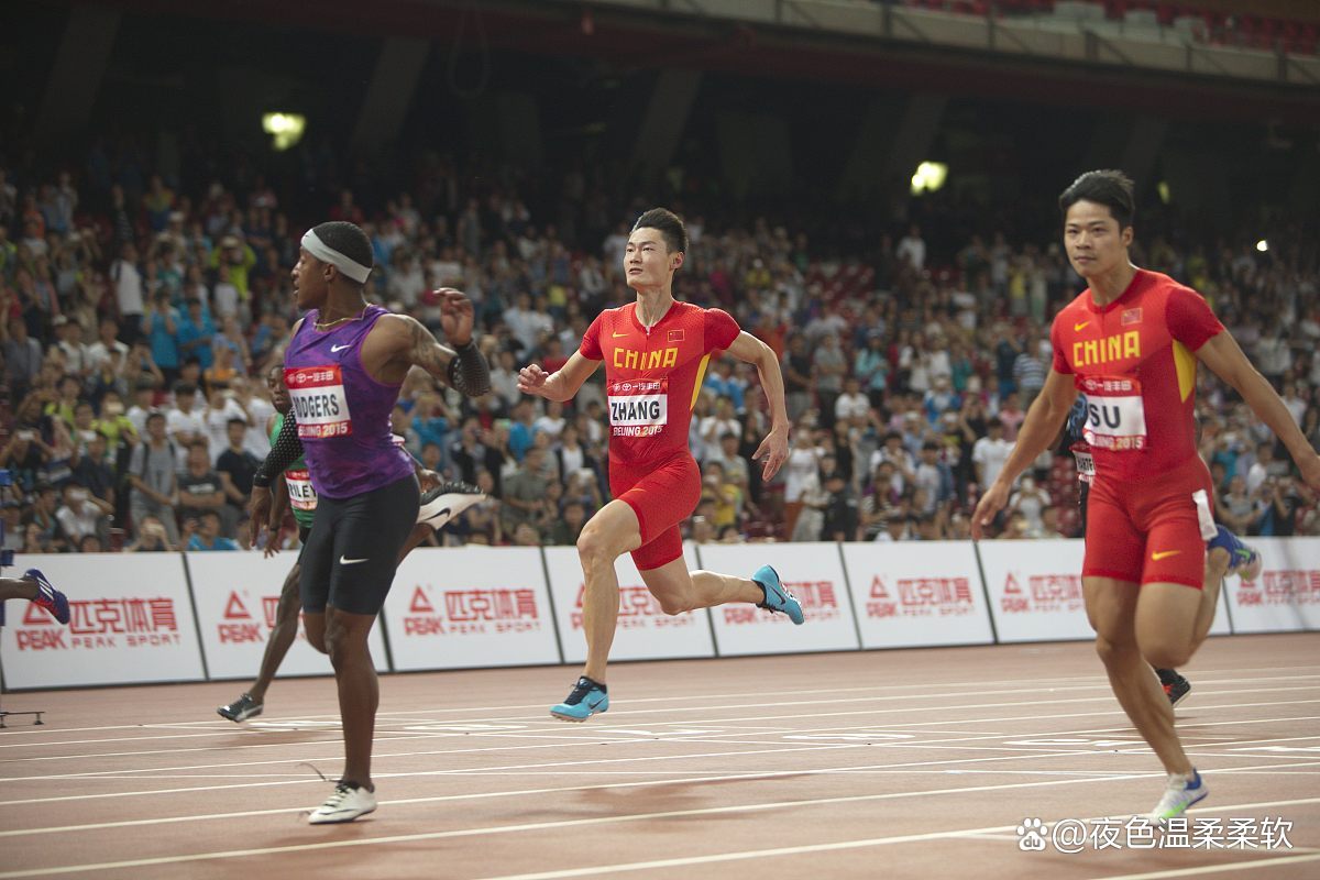 热血时刻：田径选手再战赛场，驰骋瞬间的简单介绍