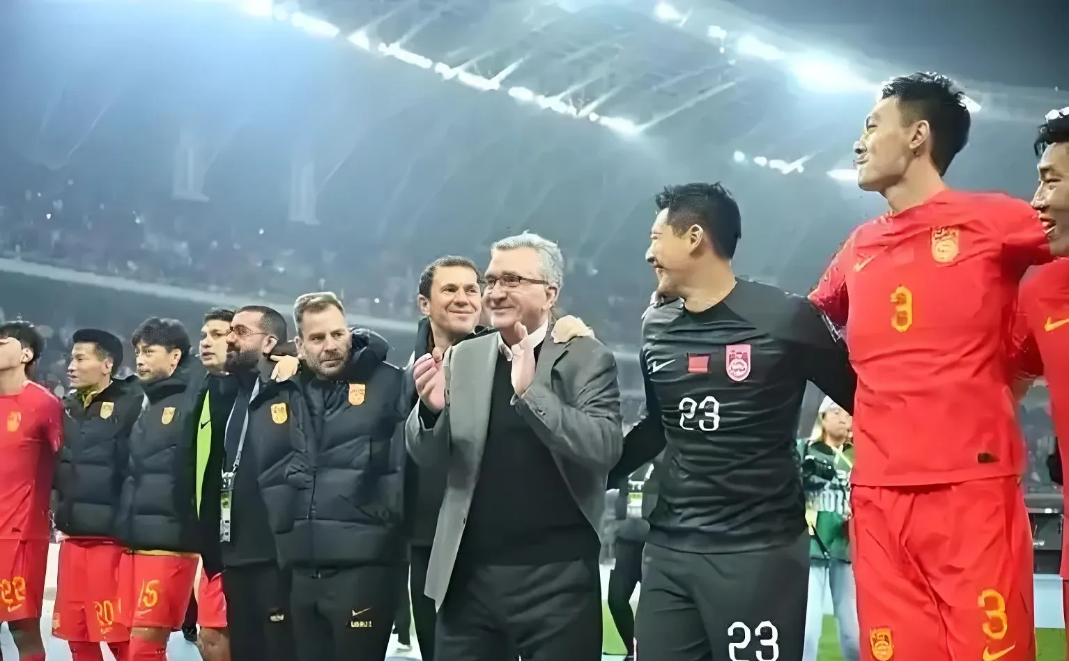 中国球队遗憾告负，苦尽甘来备战亚冠淘汰赛