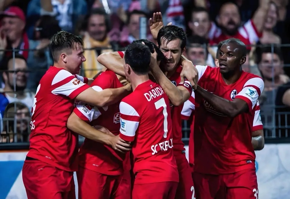 包含里尔客场PK尼斯，力争三分的词条