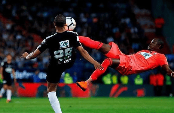 昂热球员连续进球，被视为法甲射手王热门