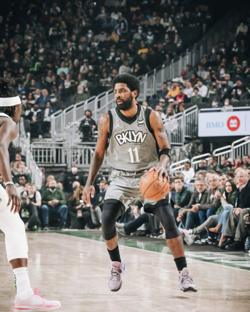 雄鹿战胜篮网，西区半决赛领先