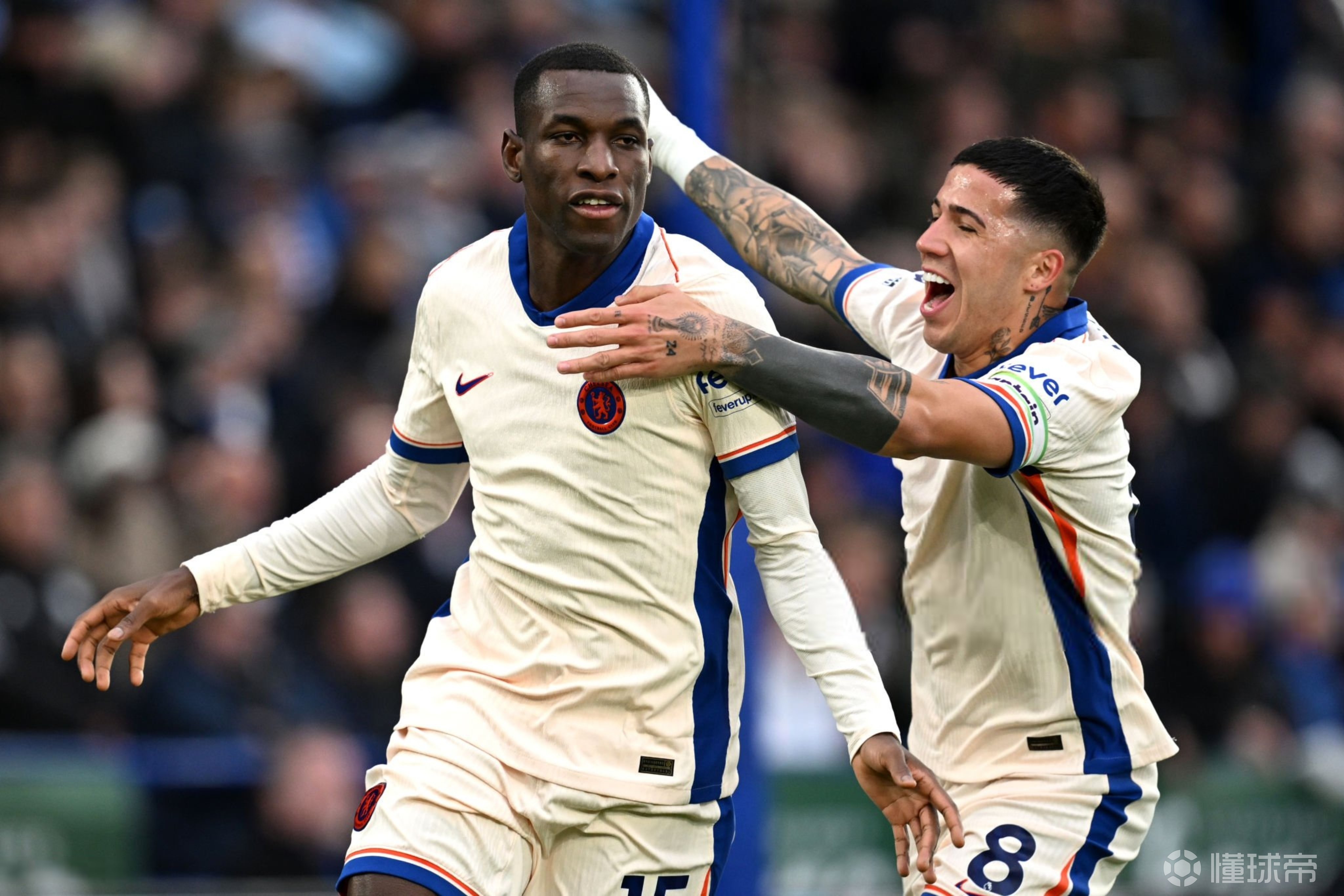 切尔西对阵柏林足球俱乐部，备战明日关键之战