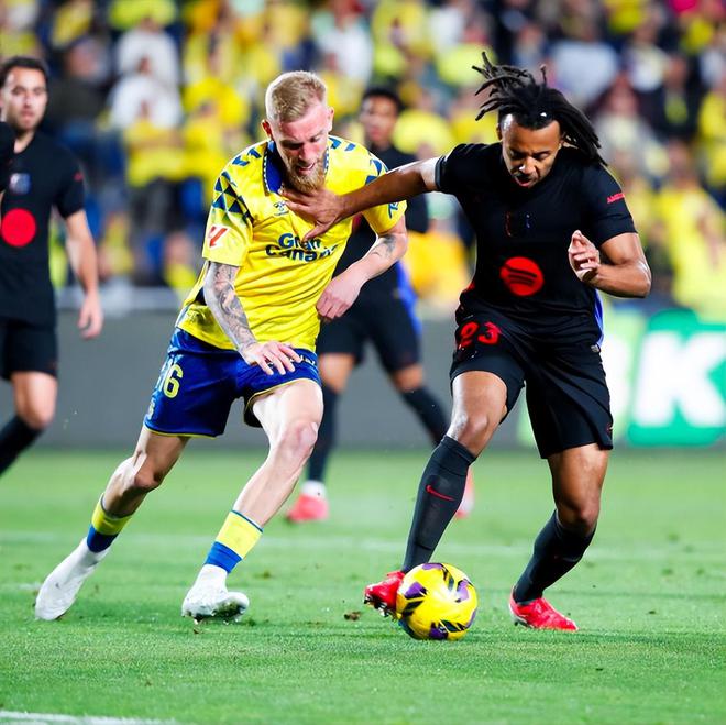 帕尔马斯客场失利，降级危机加重