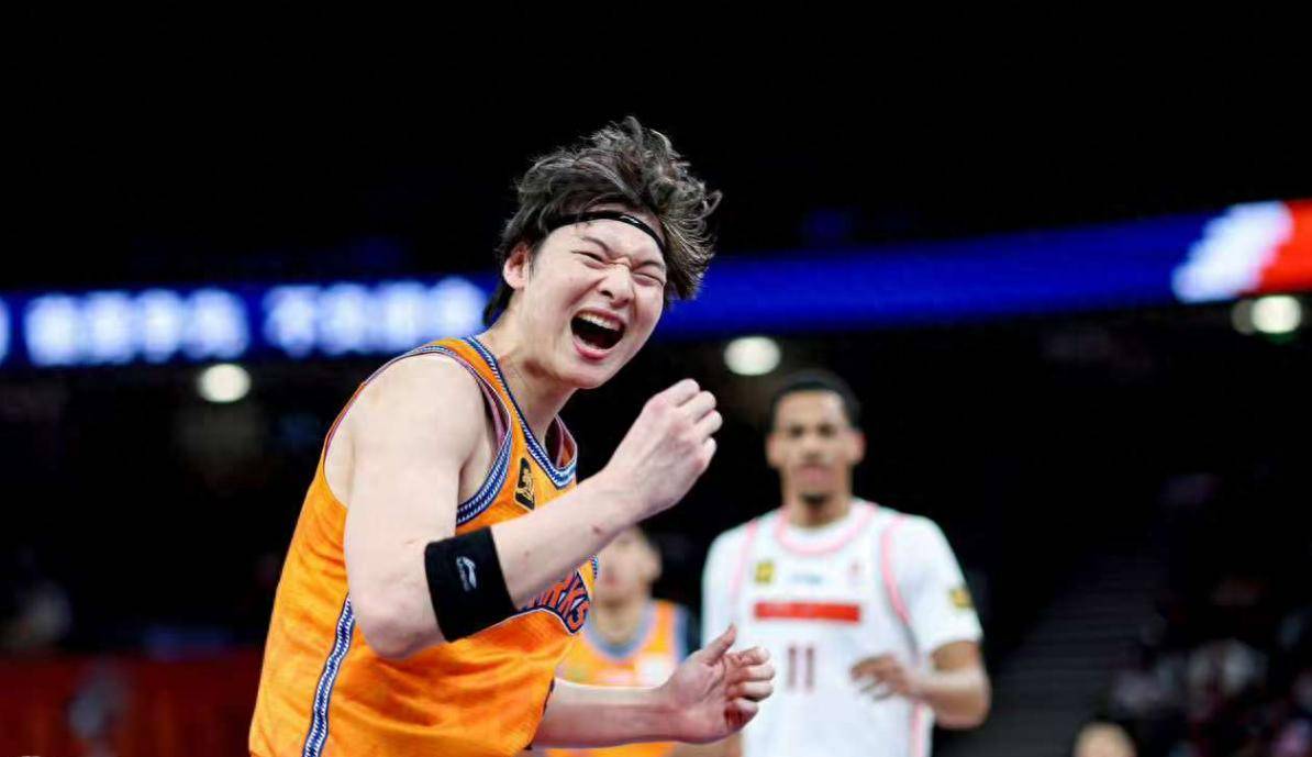 上海男篮成功反弹，赢得关键胜利的简单介绍