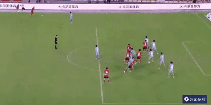 波尔多主场战平华沙，积分榜暂时领先