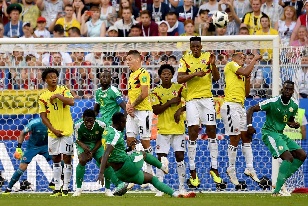 哥伦比亚战胜秘鲁，小组排名上升