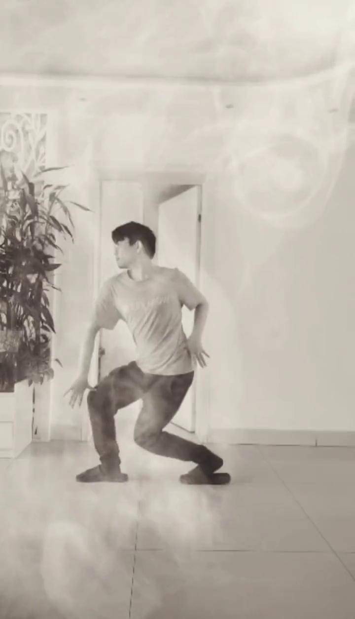 包含接招，亚洲足球冠军盛事再掀波澜！的词条