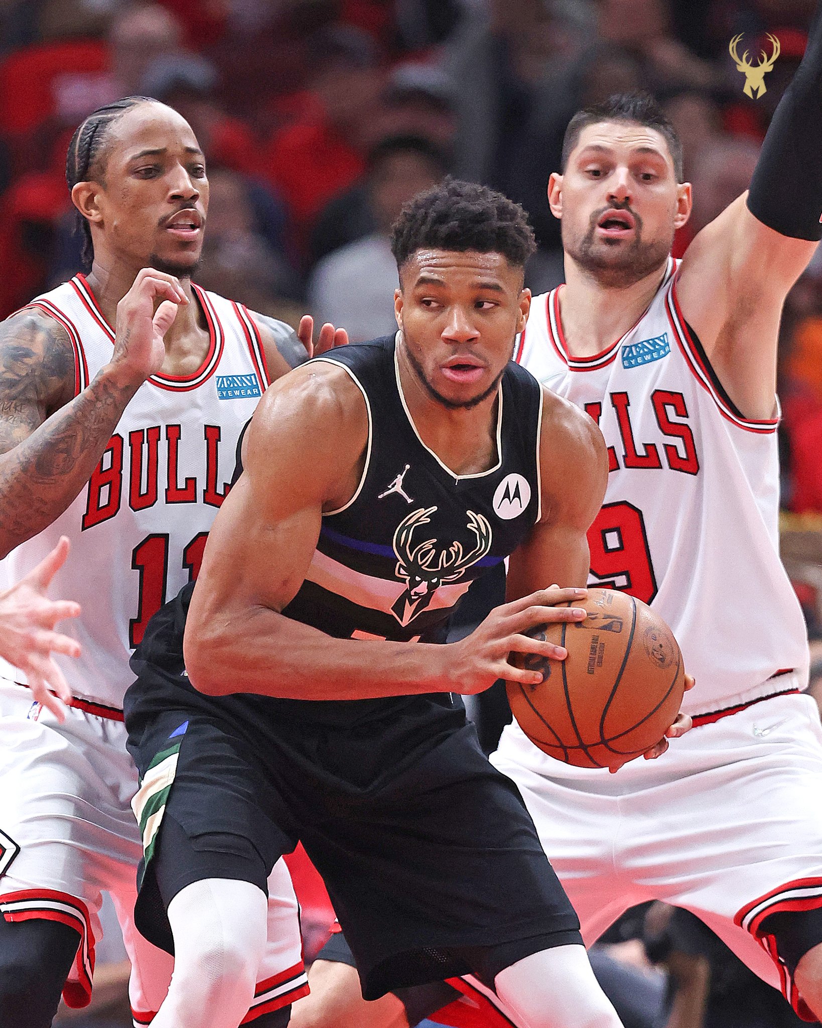 辛巴因伤下场布朗34分普林斯17分76人负太阳的简单介绍