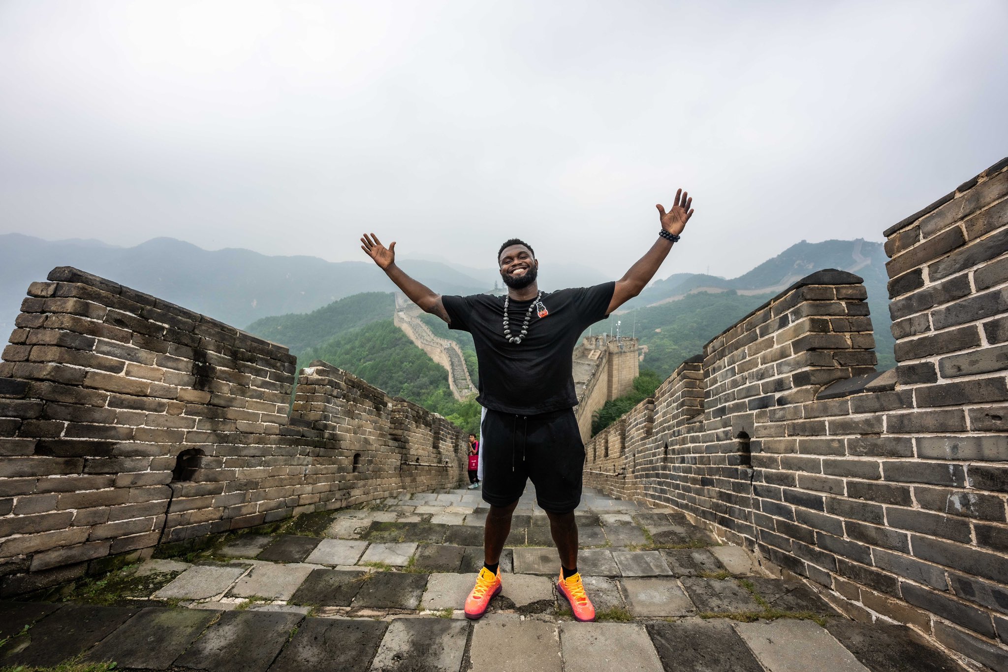 魔术完胜勇士，锡安打破历史纪录的简单介绍