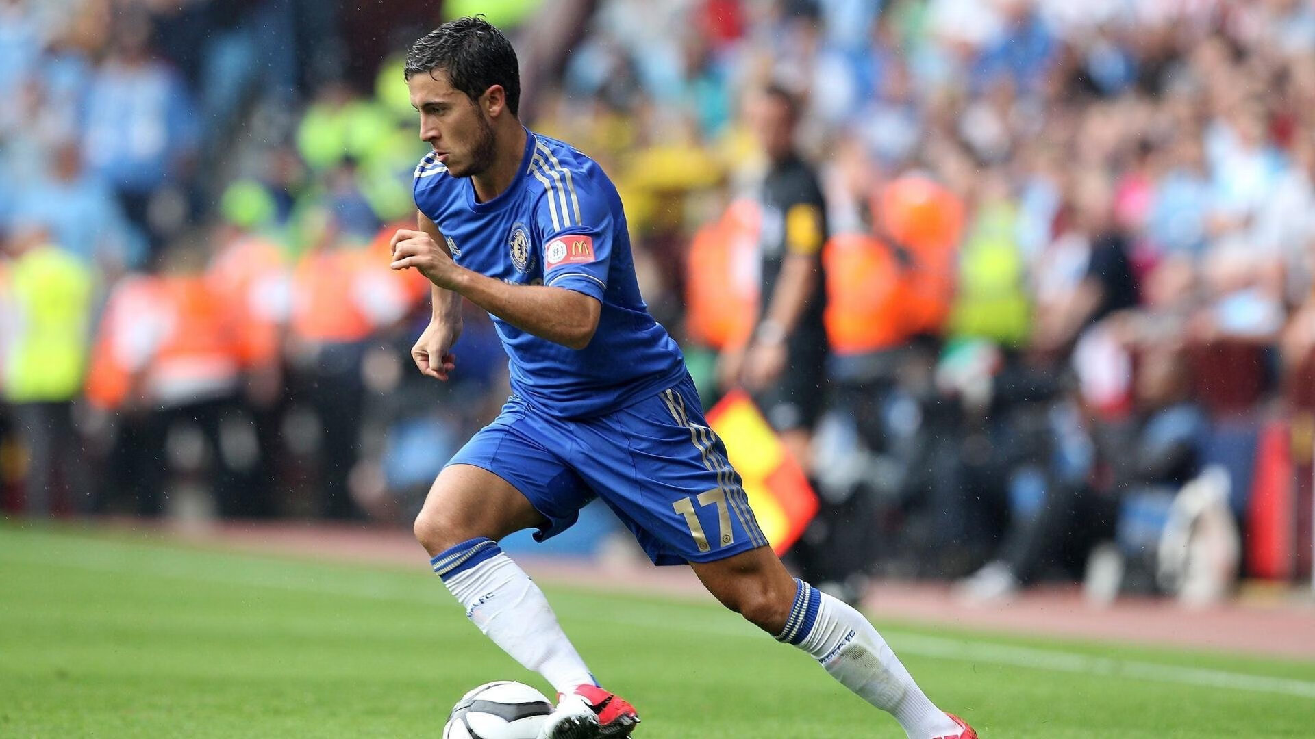 暗夜鏖战卢日尼基，一粒点球与一座孤岛的重量